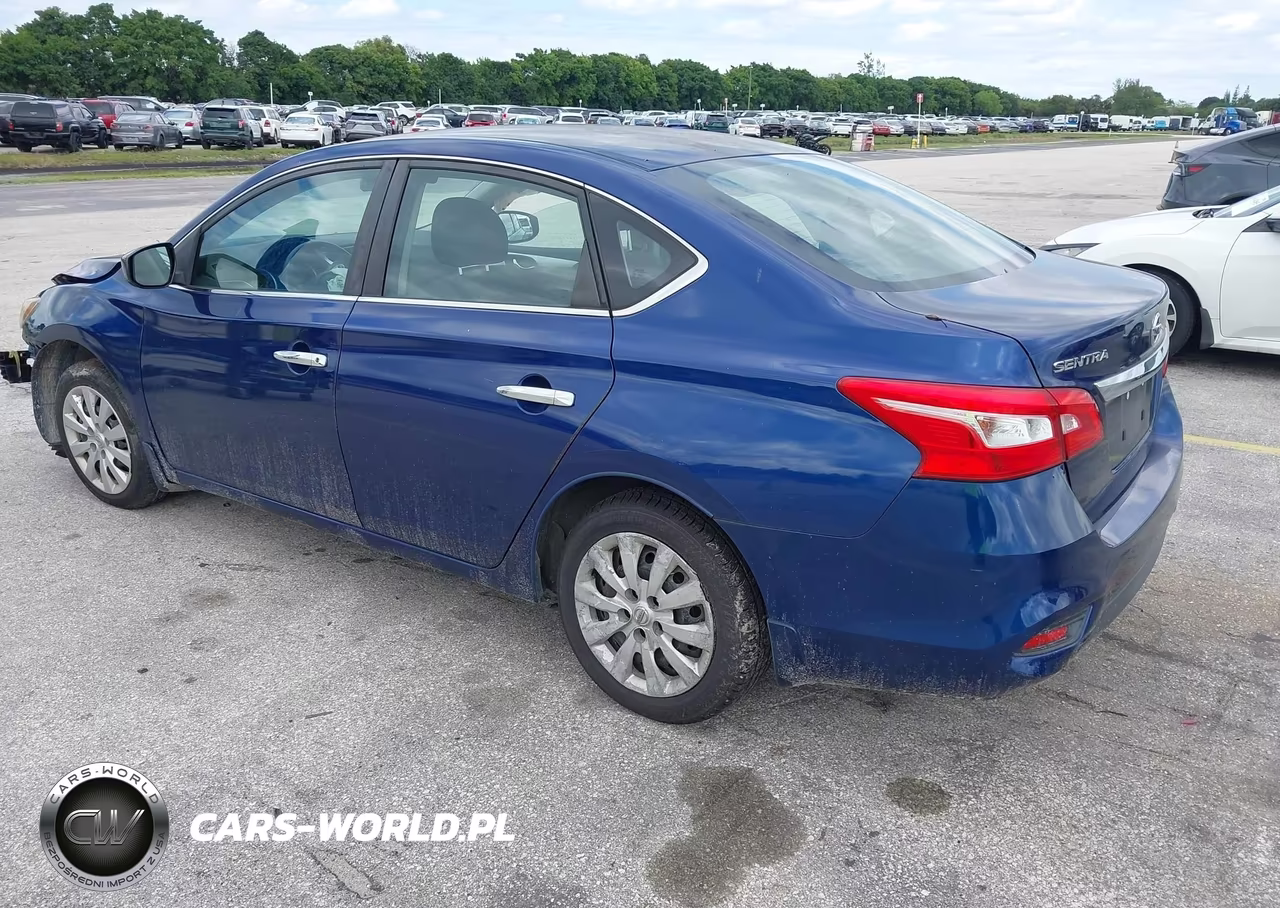 2018 Nissan Sentra S VIN:3N1AB7AP7JY225223 - 3