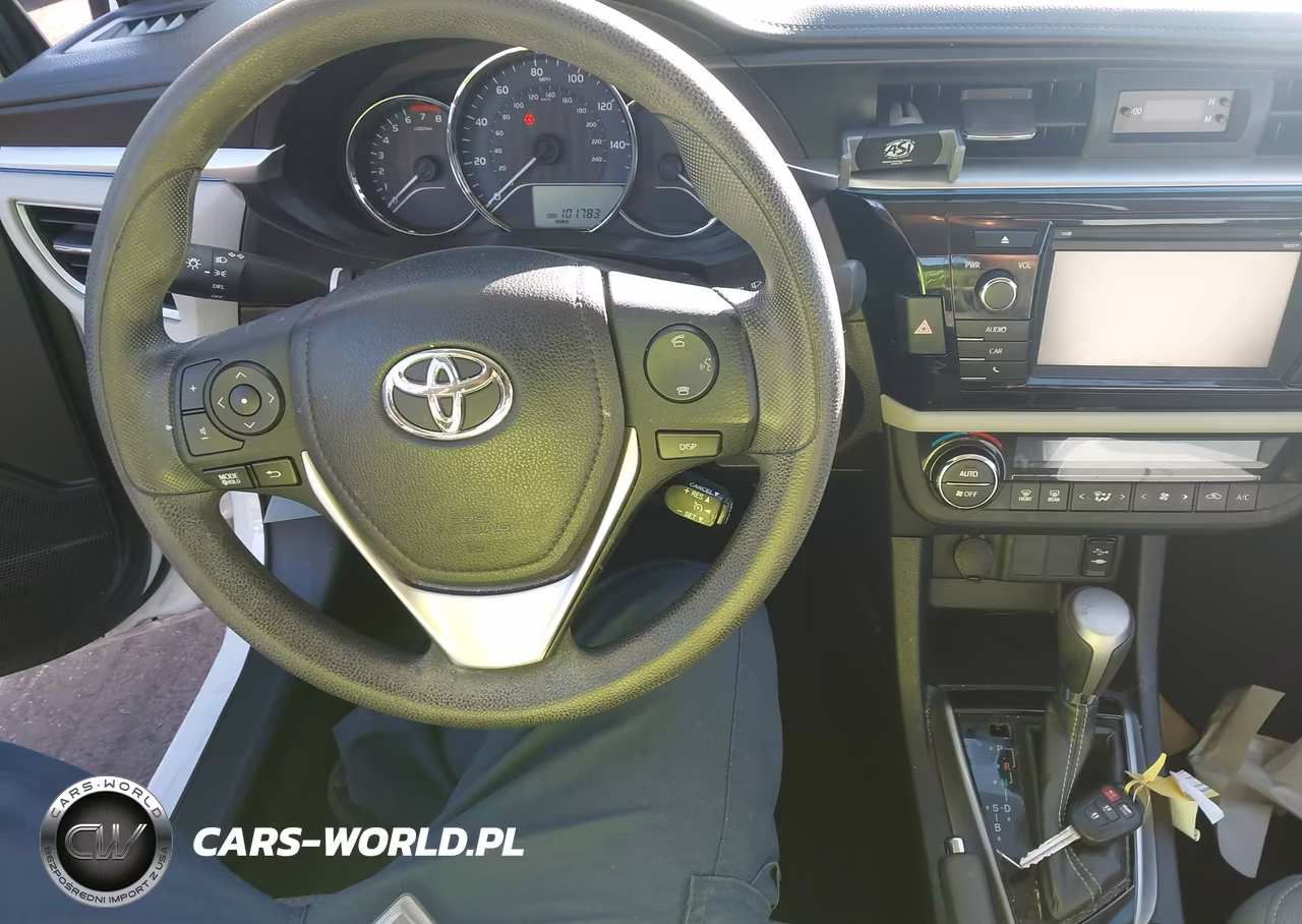 2016 Toyota Corolla Le VIN:2T1BURHE9GC686332 - 11