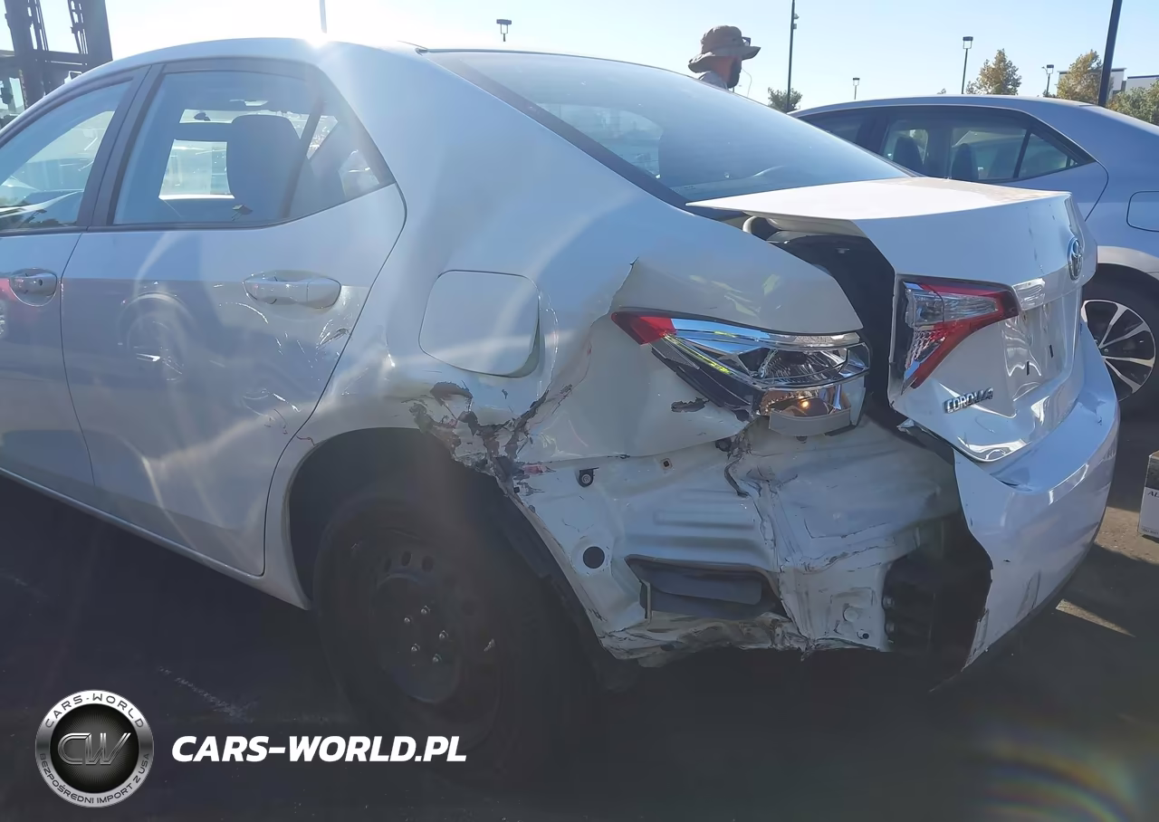 2016 Toyota Corolla Le VIN:2T1BURHE9GC686332 - 6