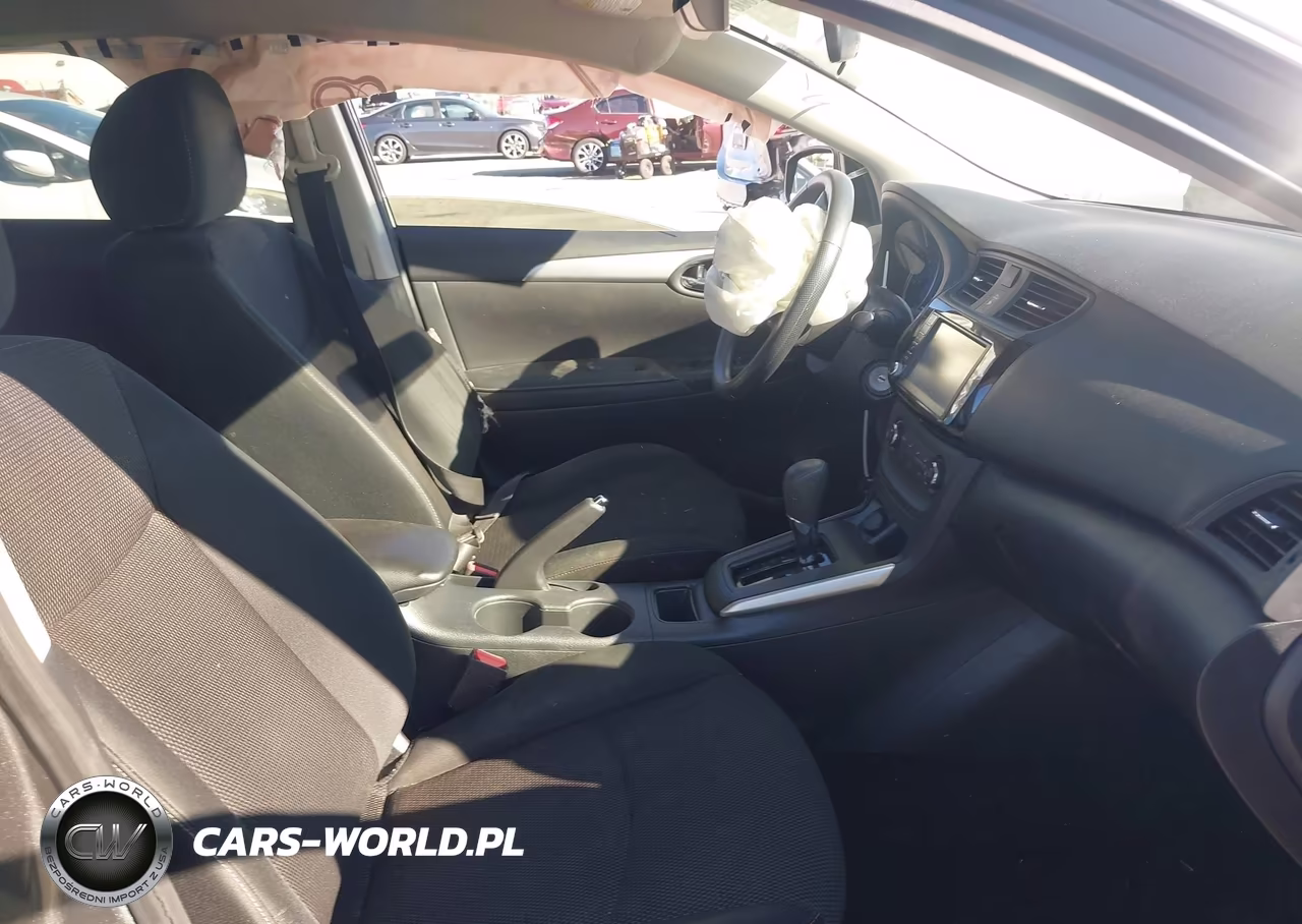 2019 Nissan Sentra S VIN:3N1AB7AP0KY259103 - 5