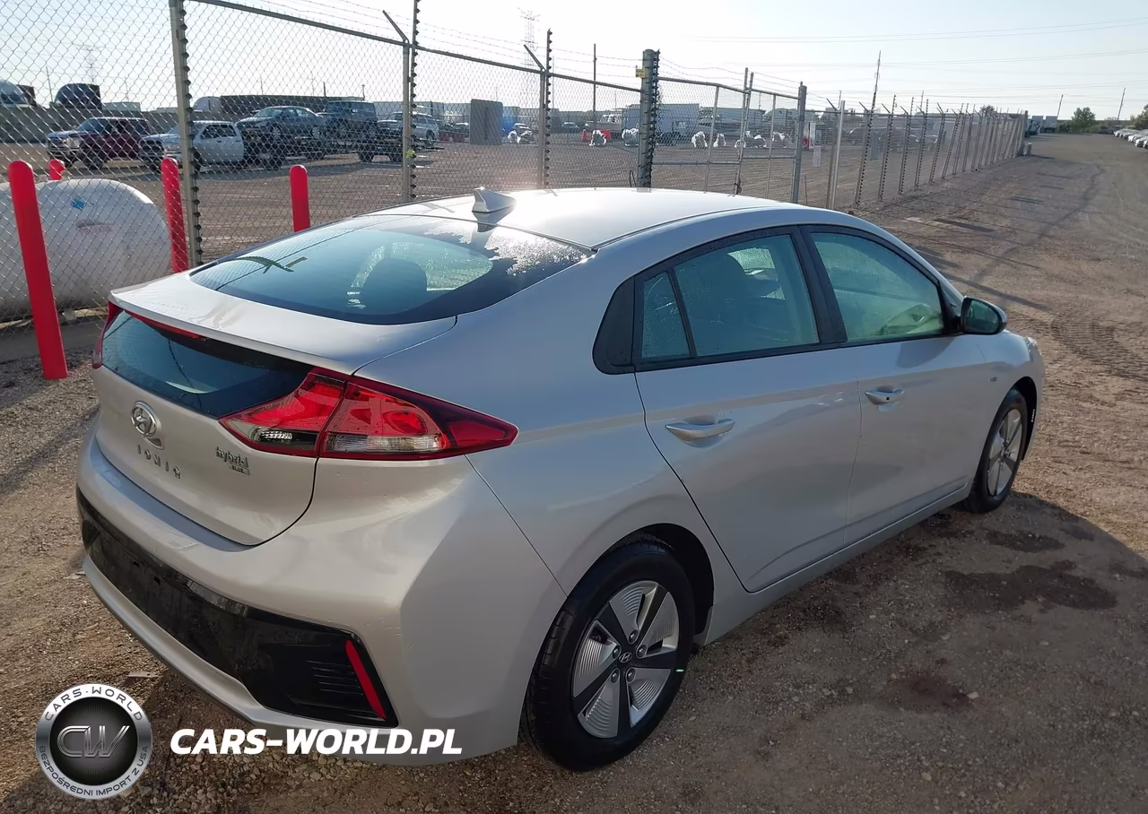 2019 Hyundai Ioniq Hybrid Blue VIN:KMHC65LC8KU158592 - 4