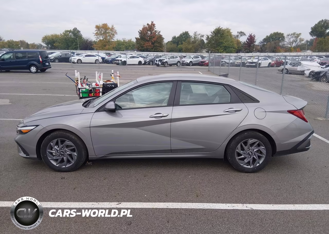 2024 Hyundai Elantra Hybrid Blue VIN:KMHLM4DJXRU113600 - 14