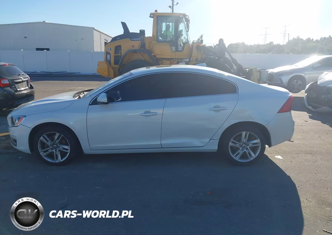 2015 Volvo S60 T5 Platinum VIN:YV1612TD9F1309822 - 14