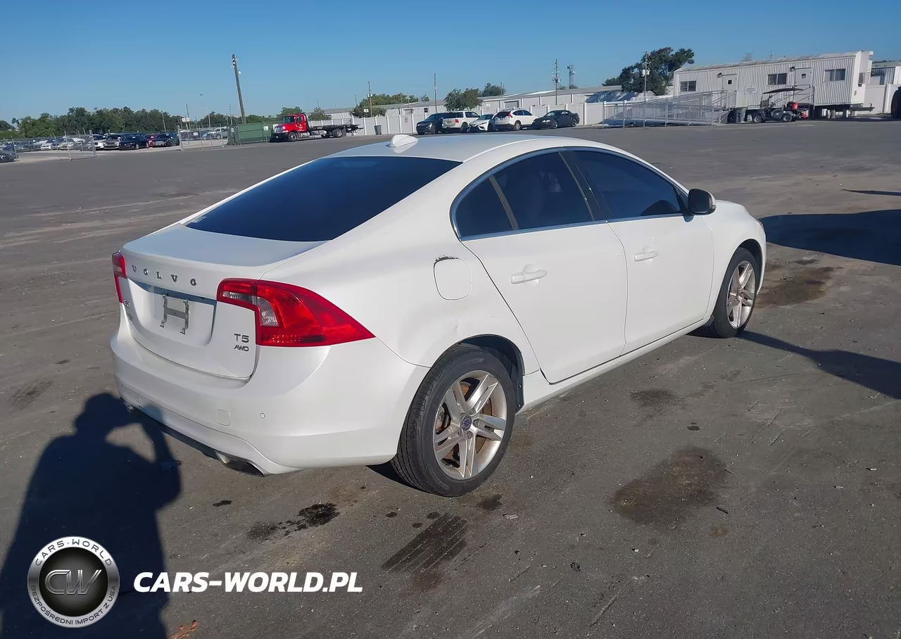 2015 Volvo S60 T5 Platinum VIN:YV1612TD9F1309822 - 4