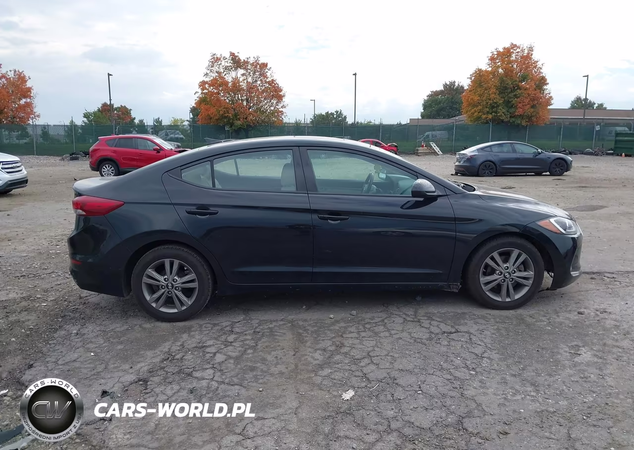 2017 Hyundai Elantra Value Edition VIN:5NPD84LF3HH176704 - 13