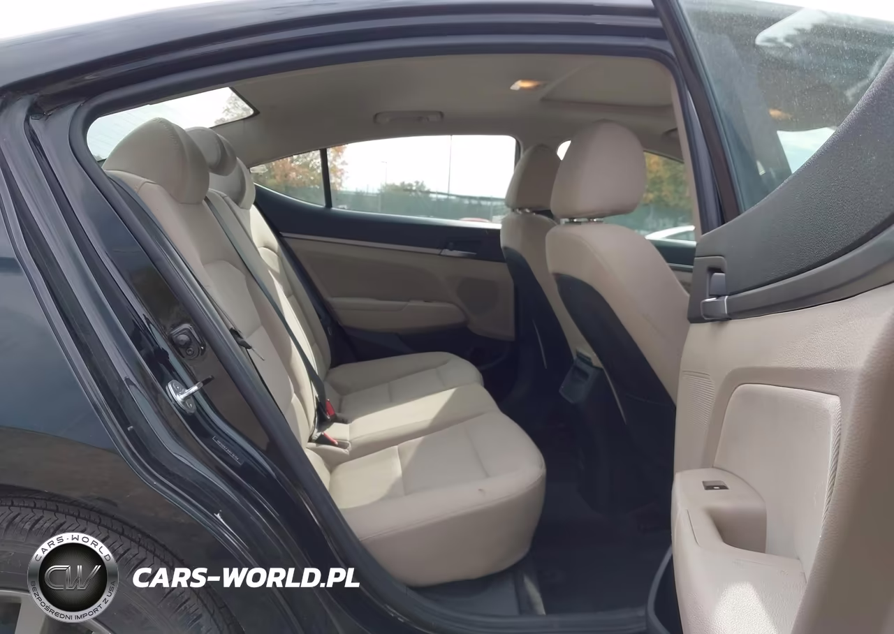 2017 Hyundai Elantra Value Edition VIN:5NPD84LF3HH176704 - 8