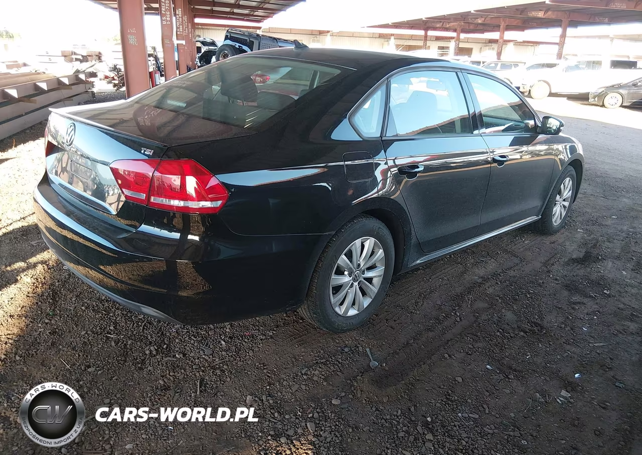 2014 Volkswagen Passat 1.8T Wolfsburg Edition VIN:1VWAT7A33EC095959 - 4