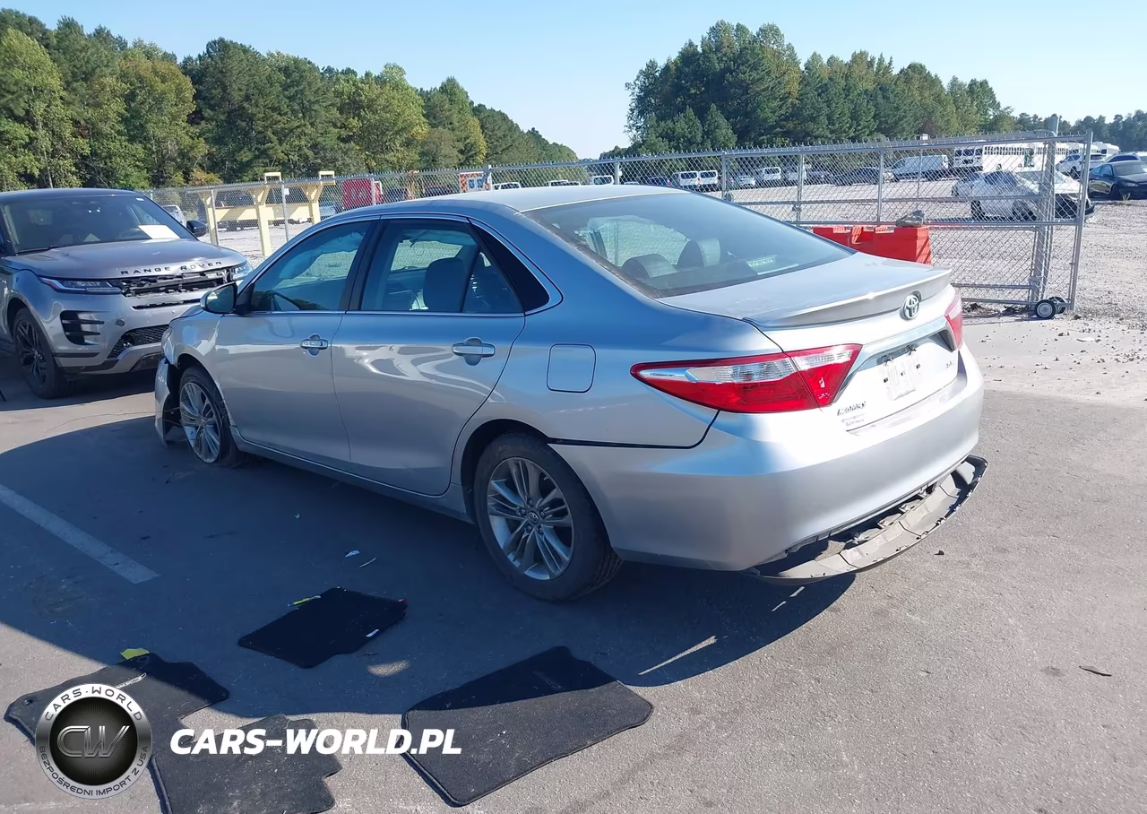 2017 Toyota Camry Se VIN:4T1BF1FK6HU755014 - 3