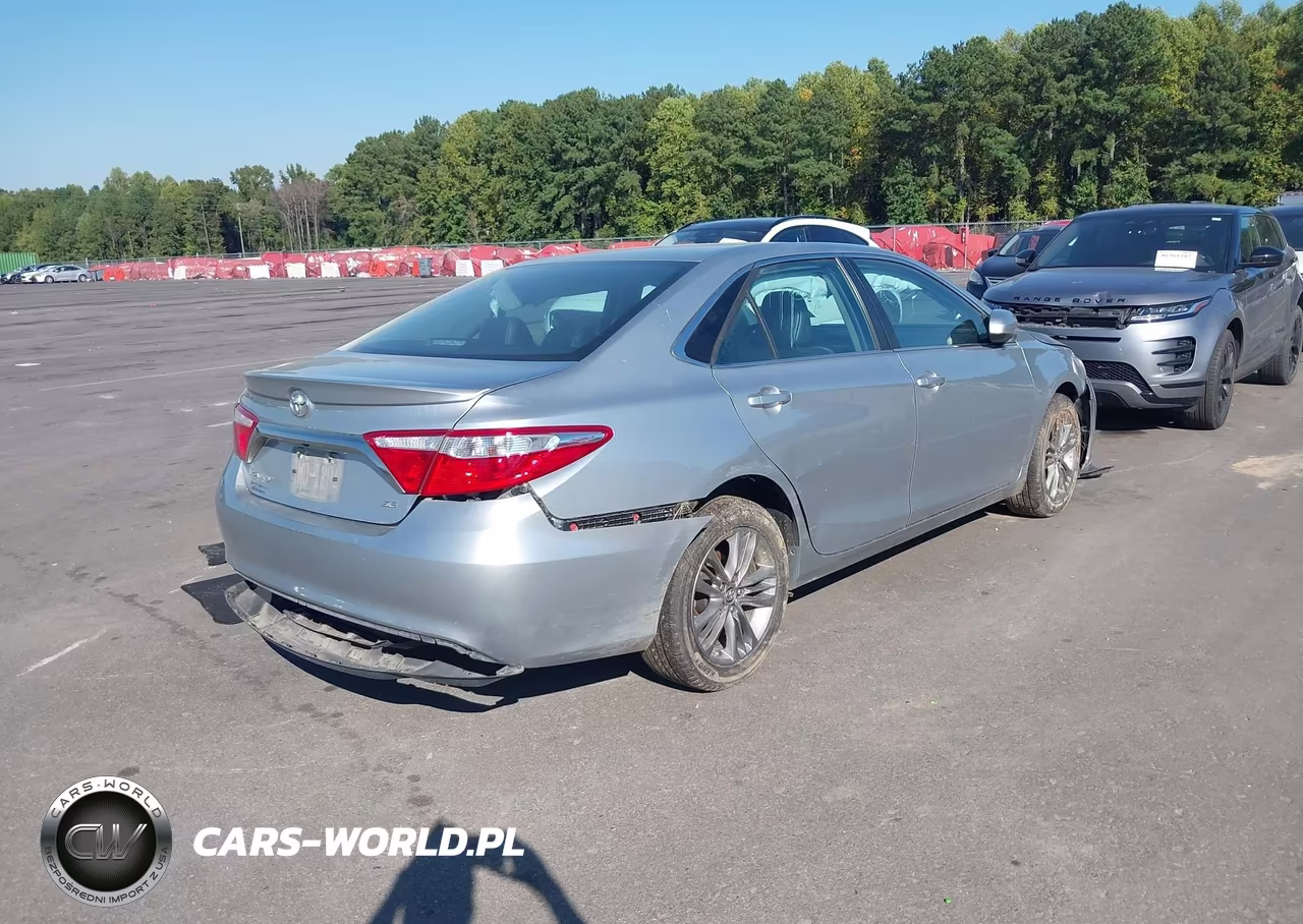 2017 Toyota Camry Se VIN:4T1BF1FK6HU755014 - 4