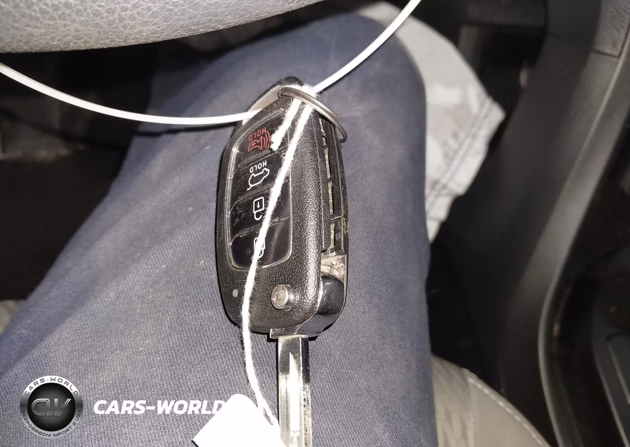 2018 Hyundai Santa Fe Se VIN:KM8SMDHF7JU283516 - 11
