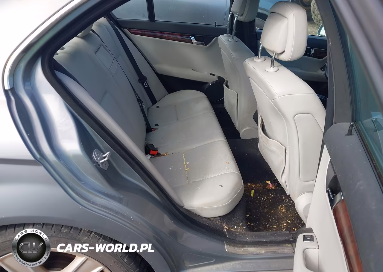 2010 Mercedes-Benz C 300 Luxury 4Matic-Sport 4Matic VIN:WDDGF8BB6AF423695 - 8