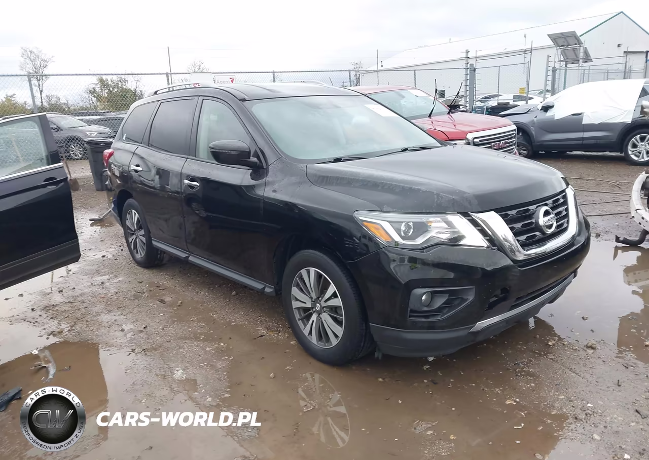 2017 Nissan Pathfinder Sv