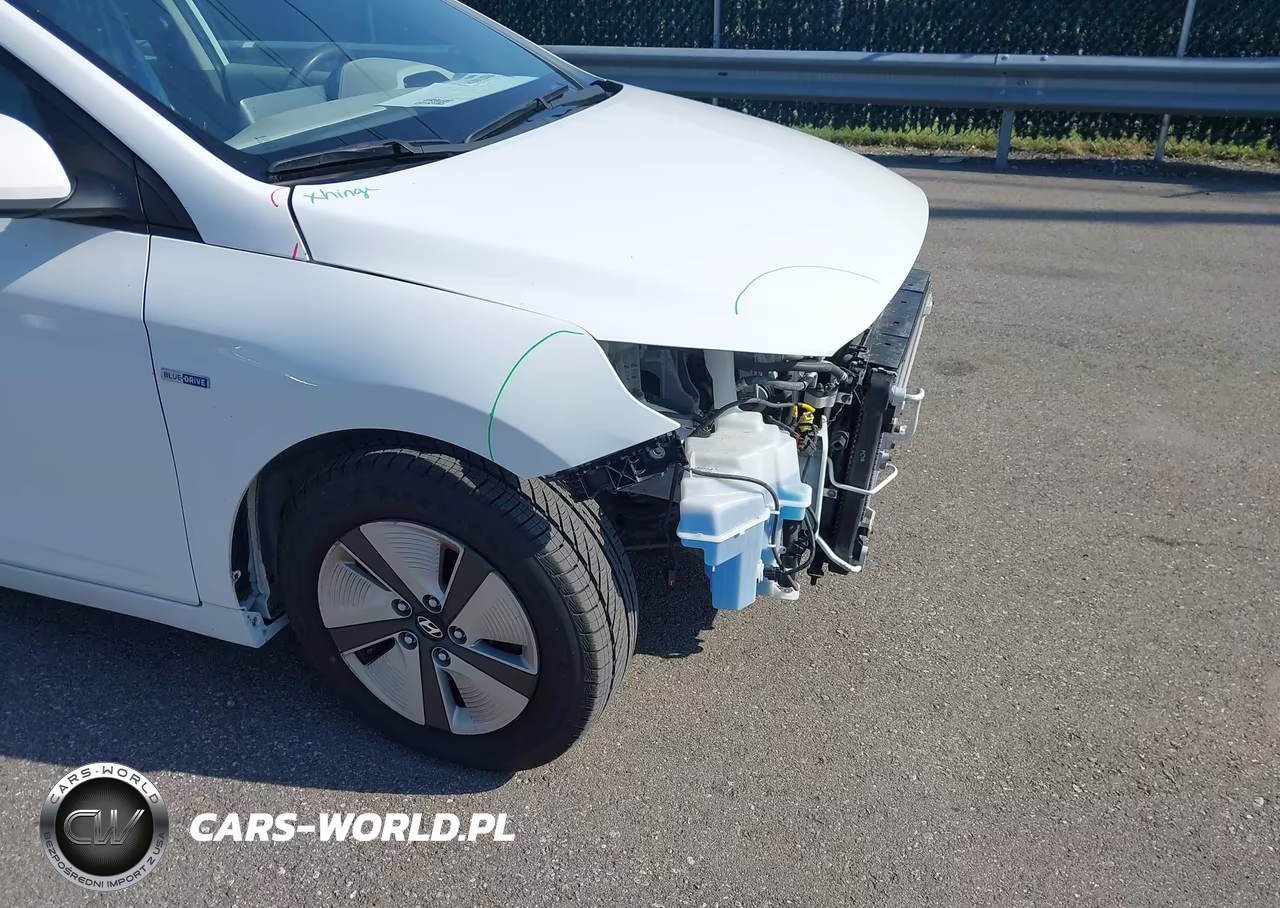 2020 Hyundai Ioniq Hybrid Blue VIN:KMHC65LC3LU220031 - 15