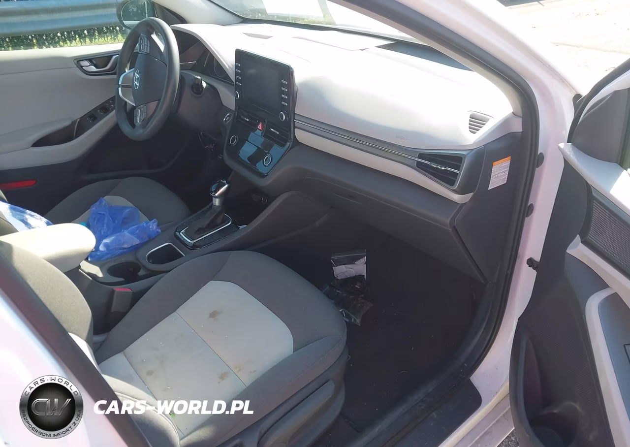 2020 Hyundai Ioniq Hybrid Blue VIN:KMHC65LC3LU220031 - 5