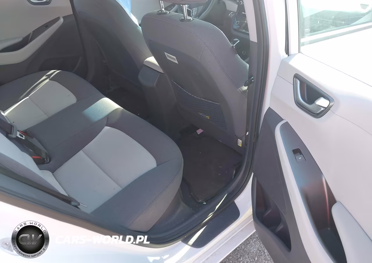 2020 Hyundai Ioniq Hybrid Blue VIN:KMHC65LC3LU220031 - 8