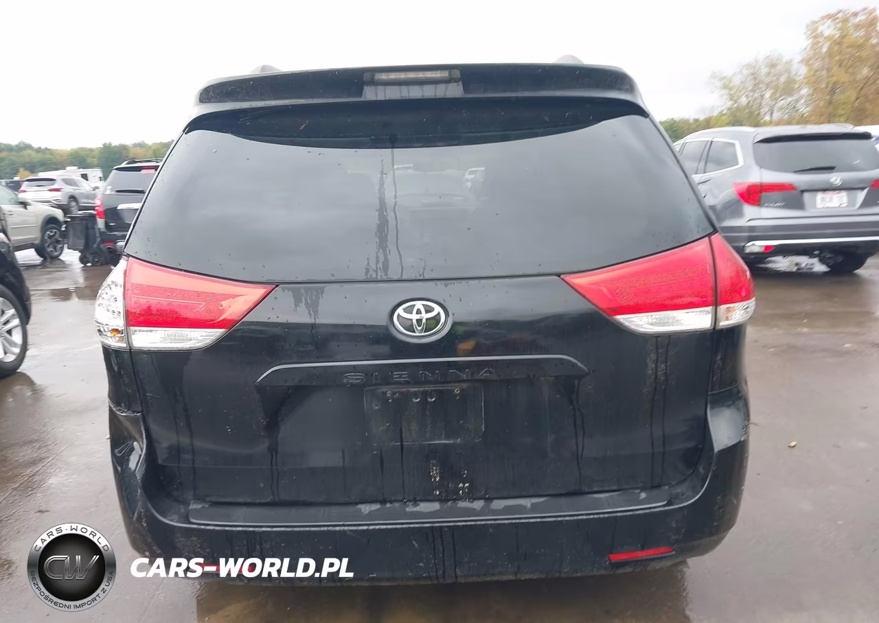 2011 Toyota Sienna Le V6 VIN:5TDKK3DC8BS164220 - 16