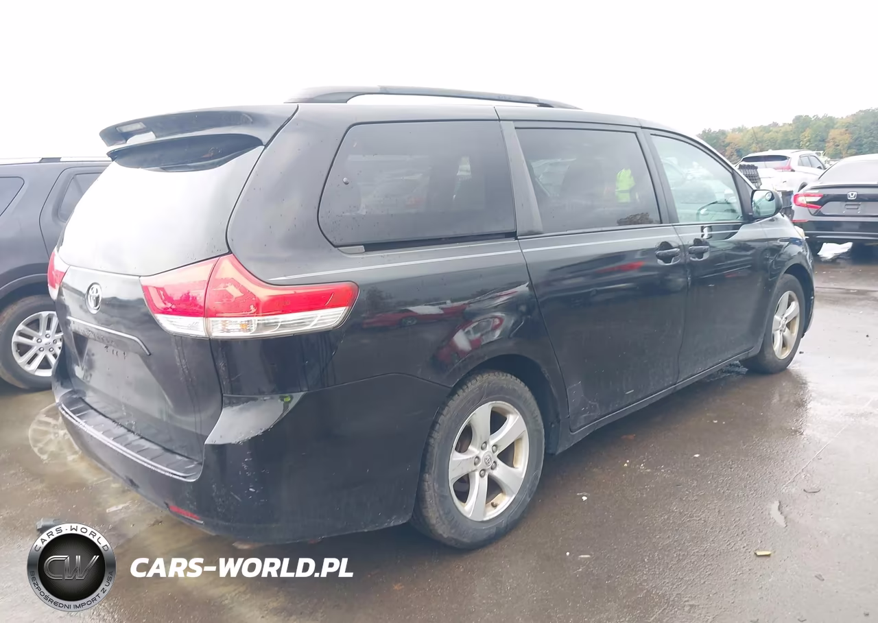 2011 Toyota Sienna Le V6 VIN:5TDKK3DC8BS164220 - 4