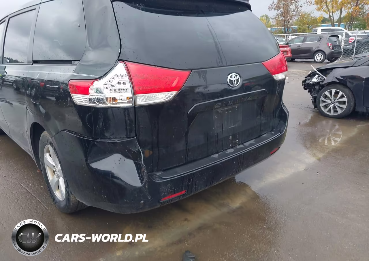2011 Toyota Sienna Le V6 VIN:5TDKK3DC8BS164220 - 6