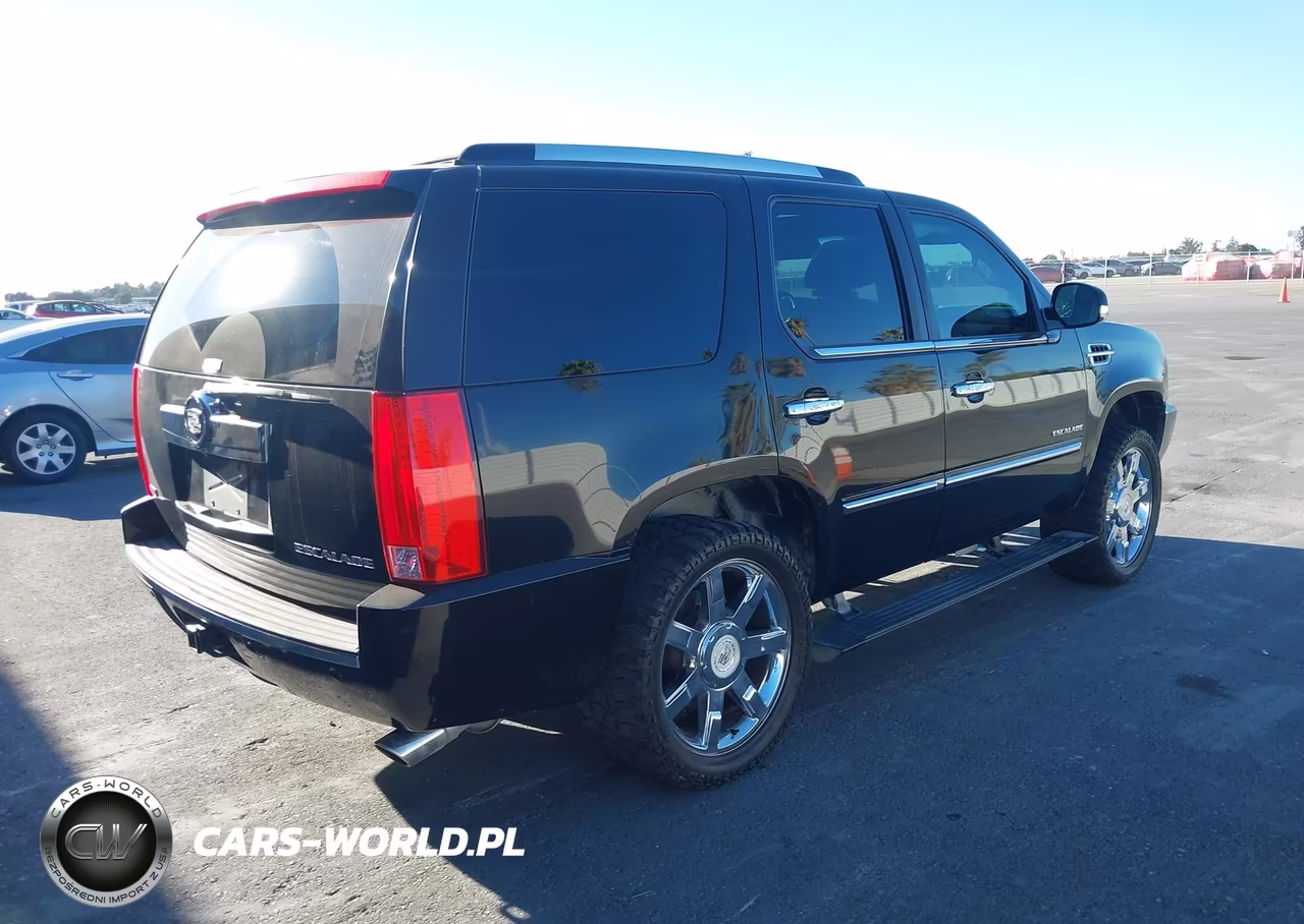 2011 Cadillac Escalade Premium VIN:1GYS4CEF2BR133010 - 4