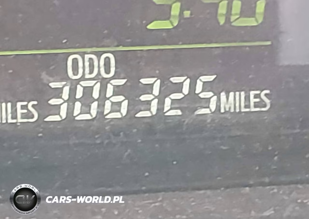 2013 Toyota Prius V Three VIN:JTDZN3EU6D3220088 - 15