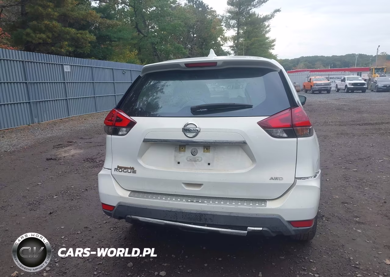 2018 Nissan Rogue S VIN:KNMAT2MV6JP563446 - 16