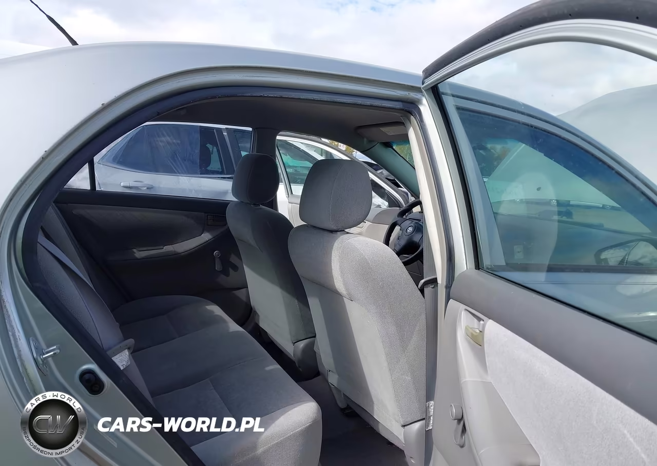2004 Toyota Corolla Ce VIN:JTDBR32E042043840 - 8
