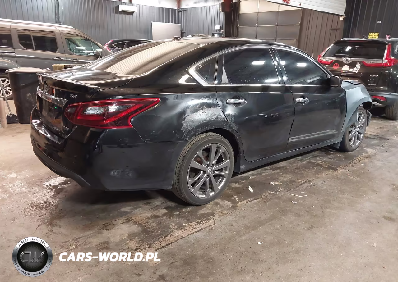 2018 Nissan Altima 2.5 Sr VIN:1N4AL3AP8JC471876 - 4