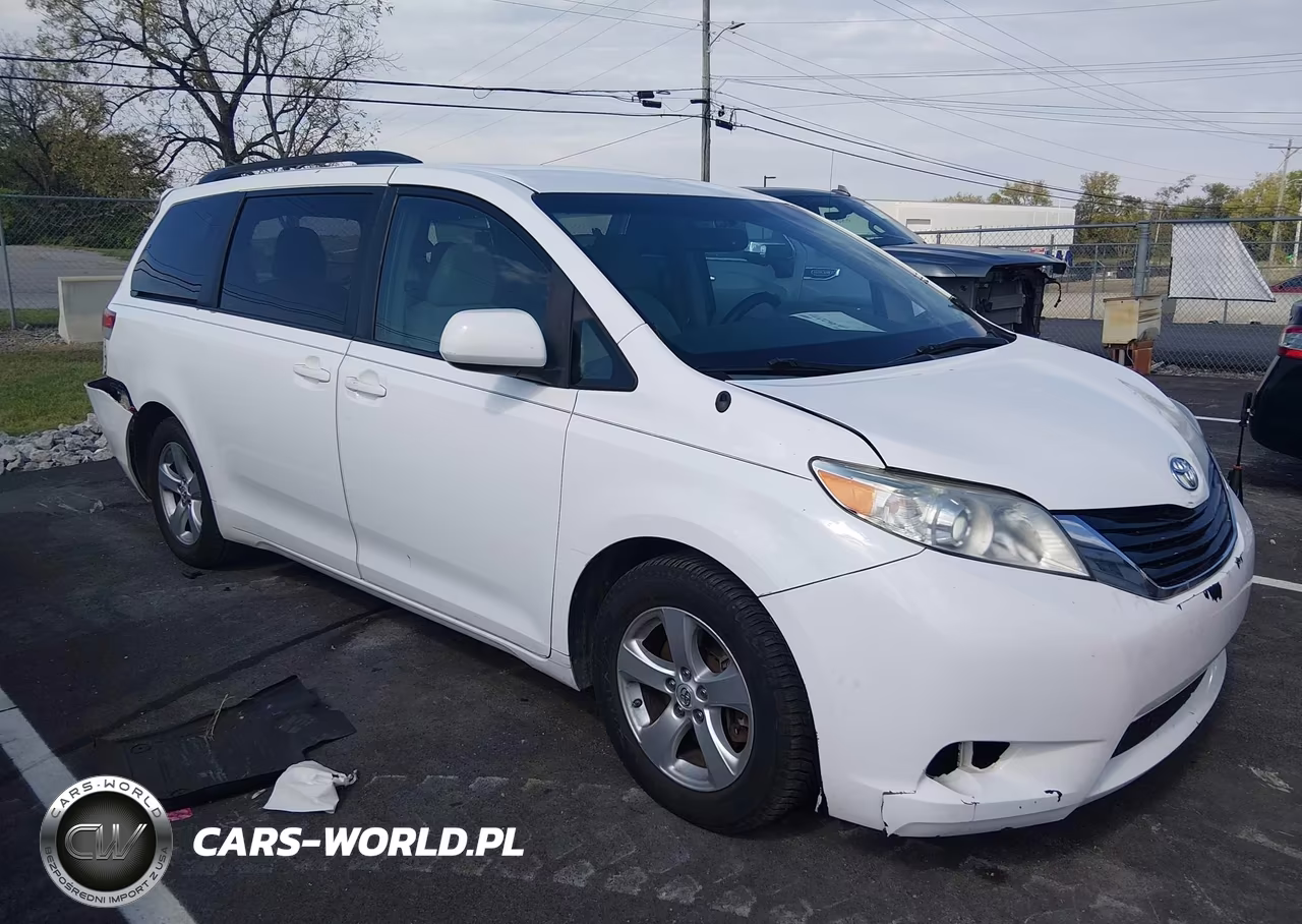 2013 Toyota Sienna Le V6 8 Passenger VIN:5TDKK3DC3DS398591 - 13