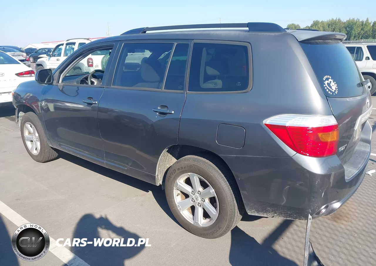2010 Toyota Highlander Base V6 VIN:JTEZK3EH3A2104985 - 3
