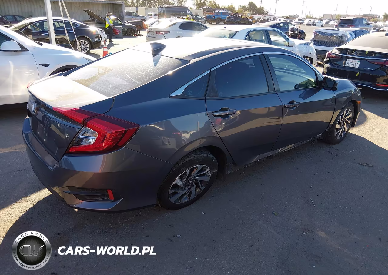 2018 Honda Civic Ex VIN:2HGFC2F76JH545457 - 4