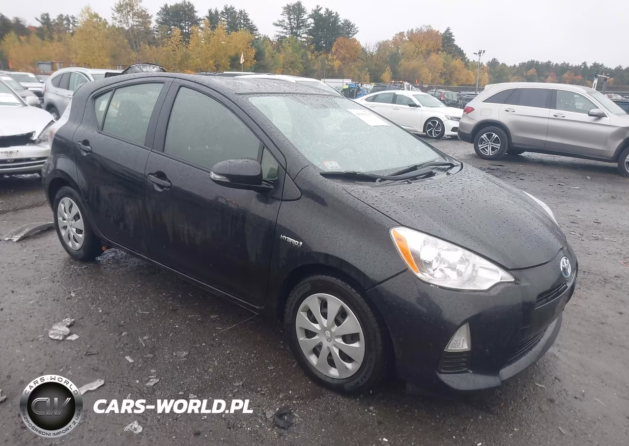 2014 Toyota Prius C Two
