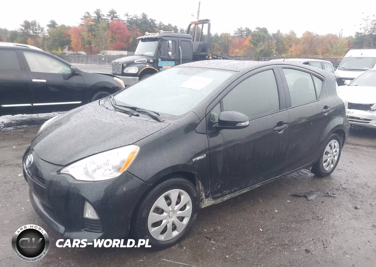 2014 Toyota Prius C Two VIN:JTDKDTB30E1566439 - 2