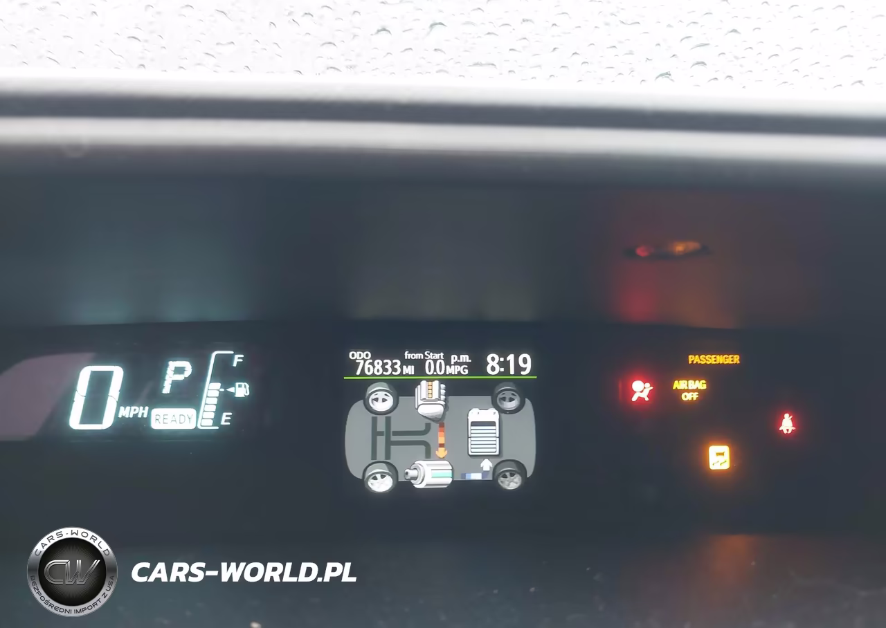 2014 Toyota Prius C Two VIN:JTDKDTB30E1566439 - 7