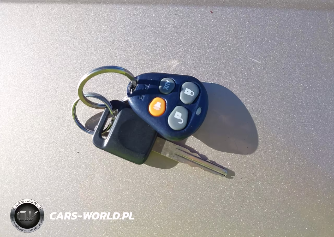 2012 Nissan Versa 1.8 S VIN:3N1BC1CPXCK237481 - 11