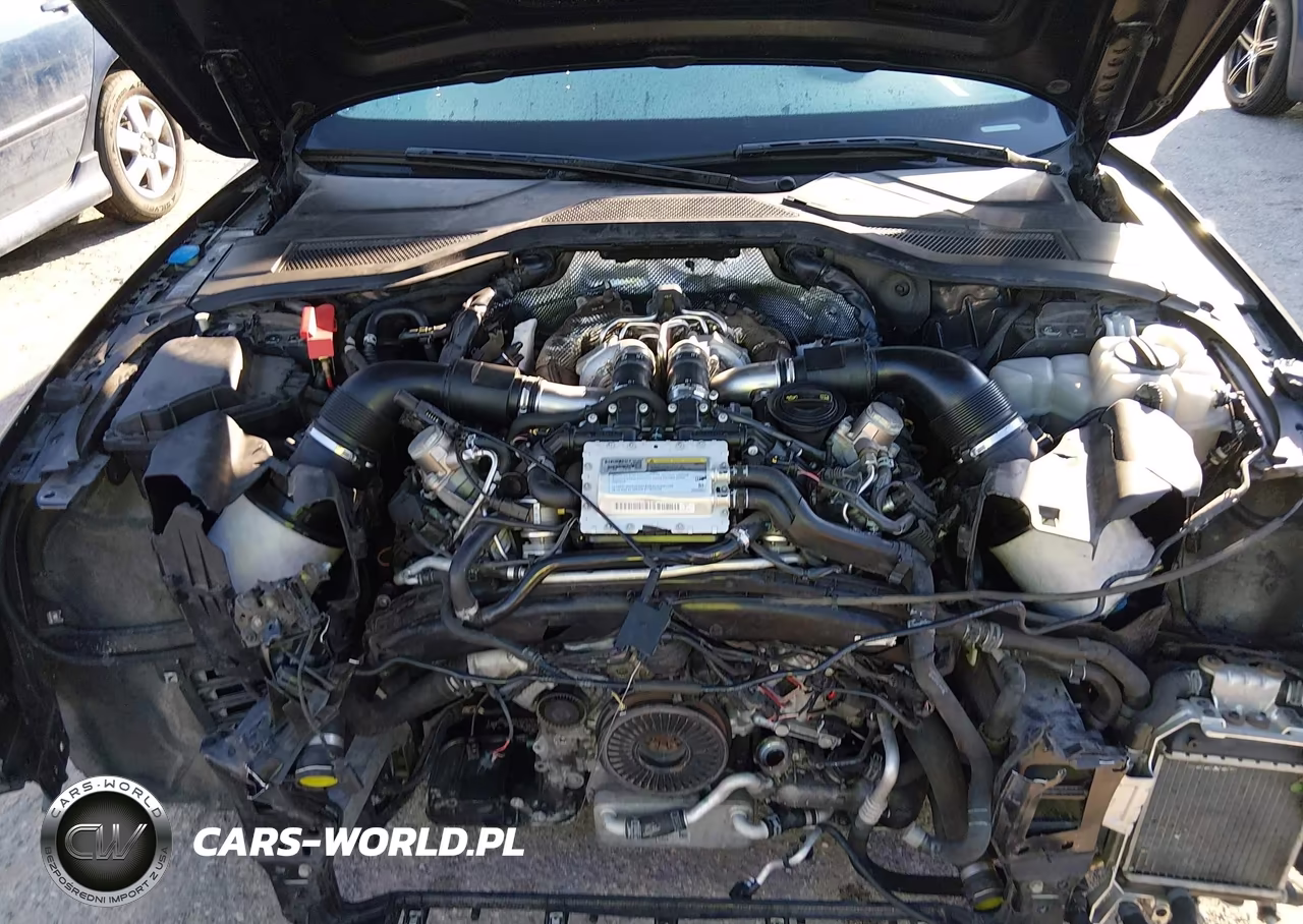 2017 Audi S8 Plus 4.0T Plus (Tiptronic) (No Longer Available For Ordering) VIN:WUAJ5AFDXHN900525 - 10