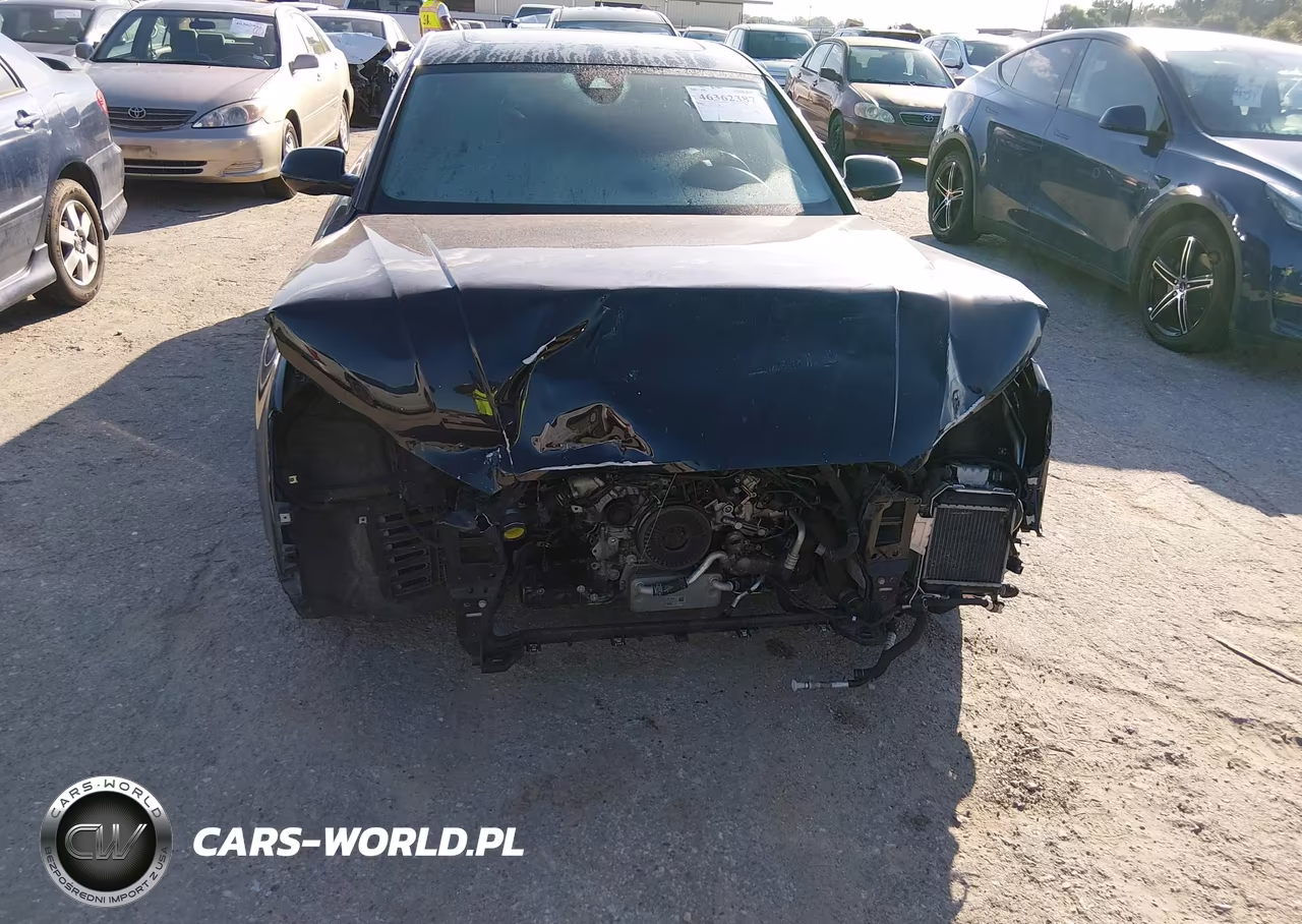 2017 Audi S8 Plus 4.0T Plus (Tiptronic) (No Longer Available For Ordering) VIN:WUAJ5AFDXHN900525 - 6