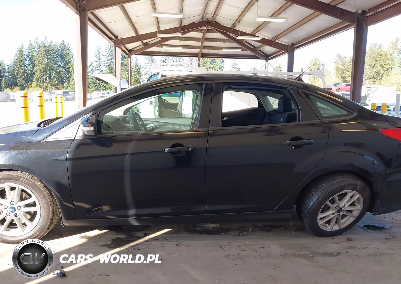 2017 Ford Focus Se VIN:1FADP3F23HL304253 - 14