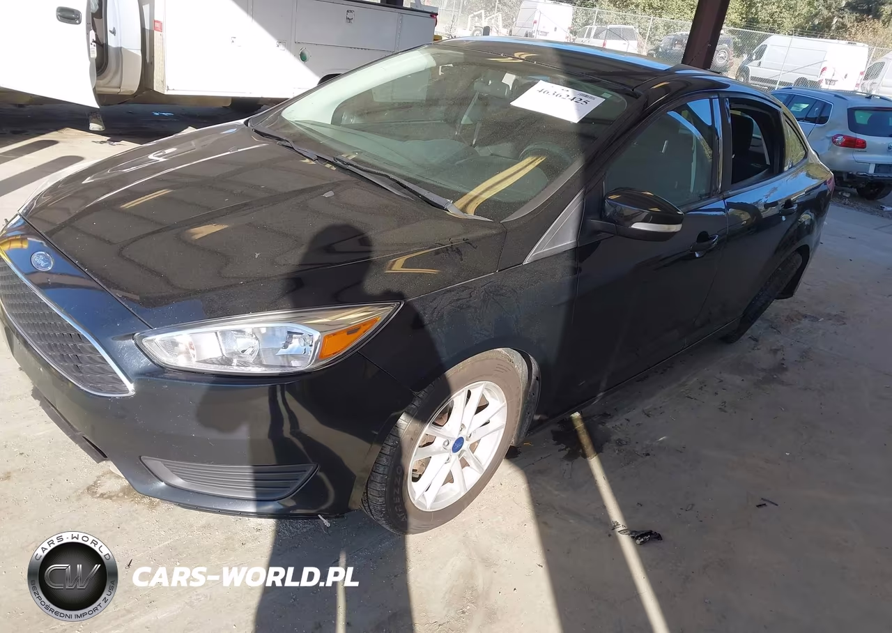 2017 Ford Focus Se VIN:1FADP3F23HL304253 - 2