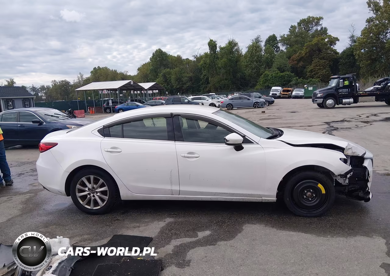 2015 Mazda Mazda6 I Sport VIN:JM1GJ1U51F1221004 - 14