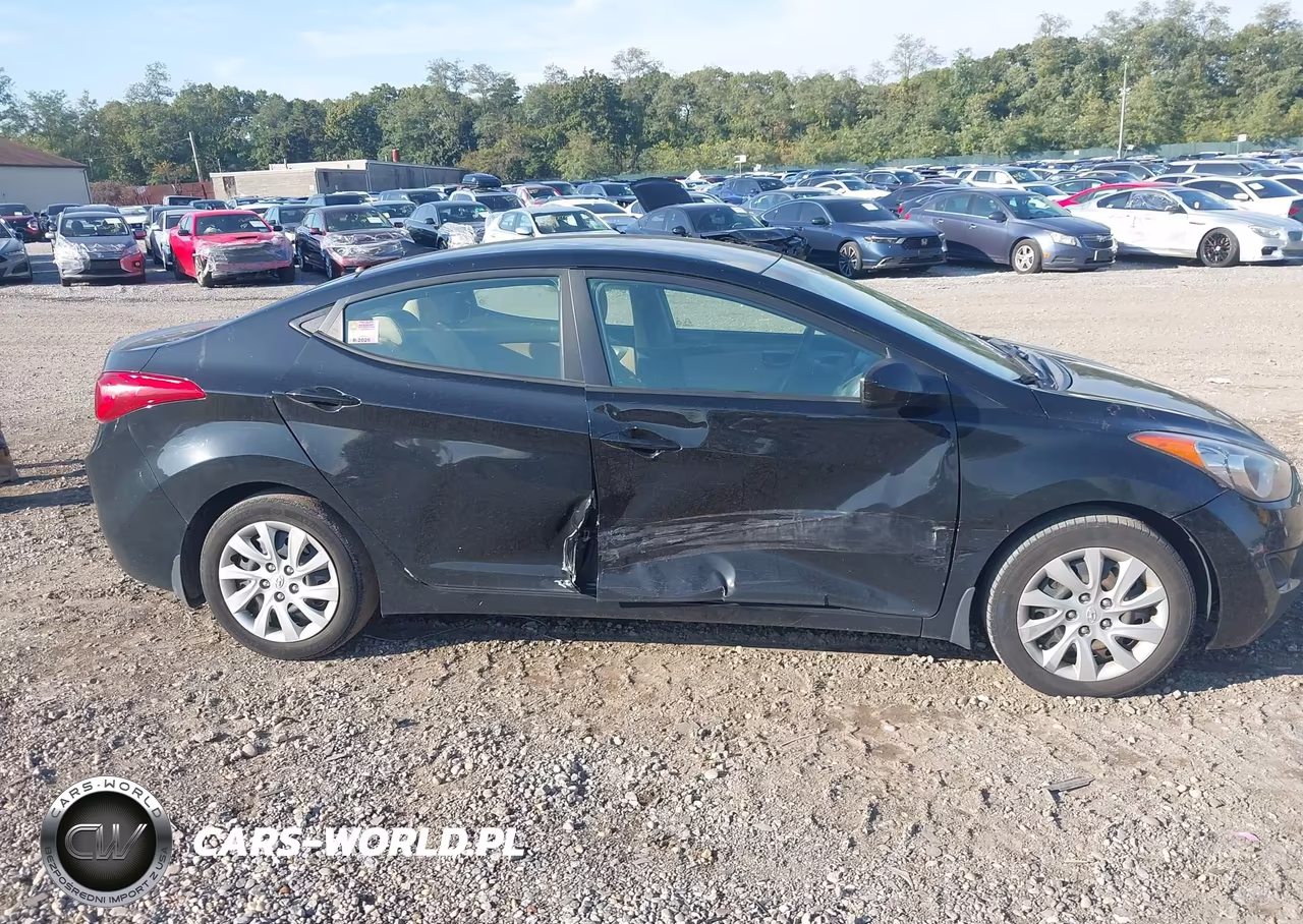 2012 Hyundai Elantra Gls VIN:5NPDH4AE2CH096233 - 13