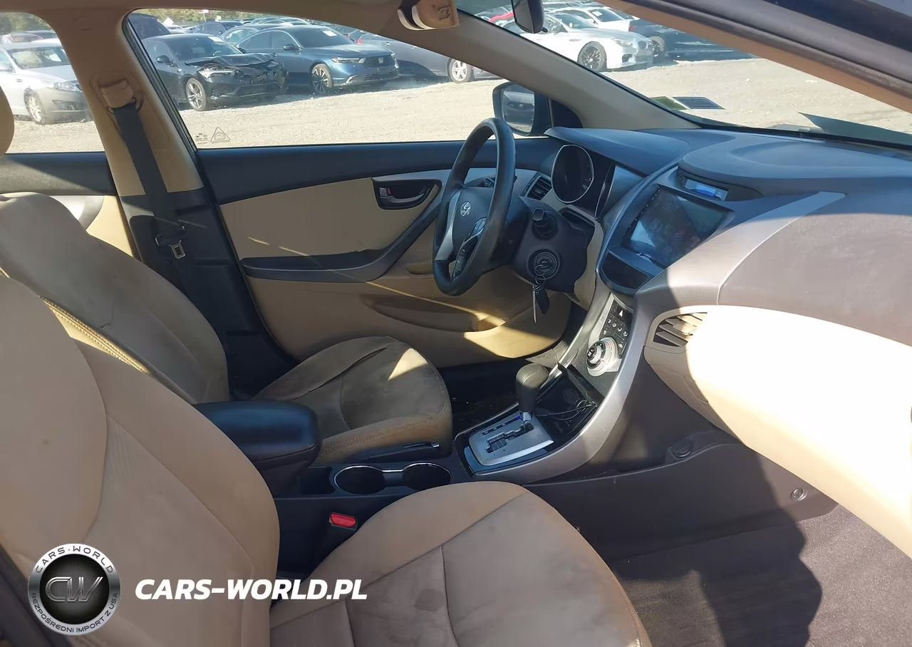 2012 Hyundai Elantra Gls VIN:5NPDH4AE2CH096233 - 5
