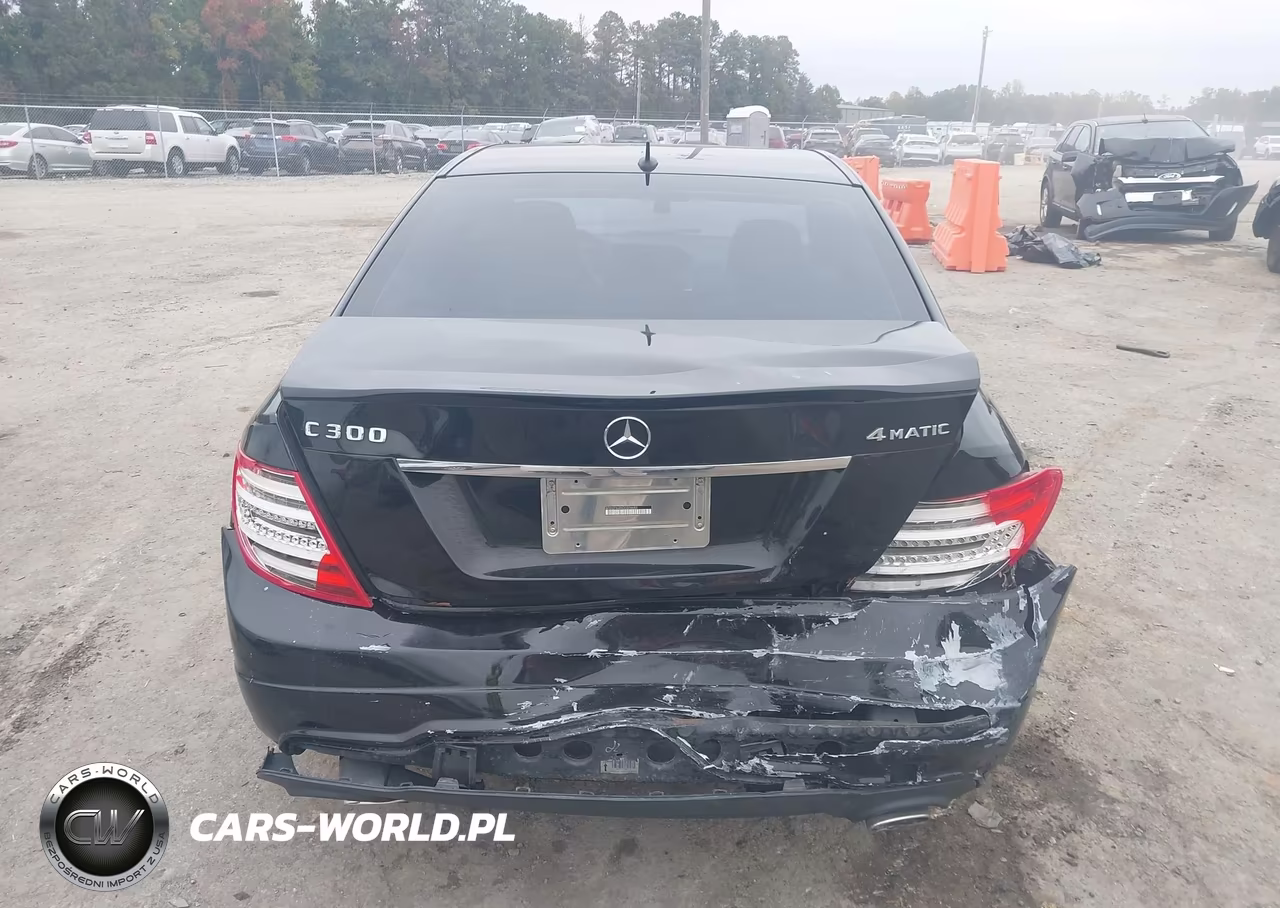2013 Mercedes-Benz C 300 Sport 4Matic VIN:WDDGF8AB6DG074683 - 16