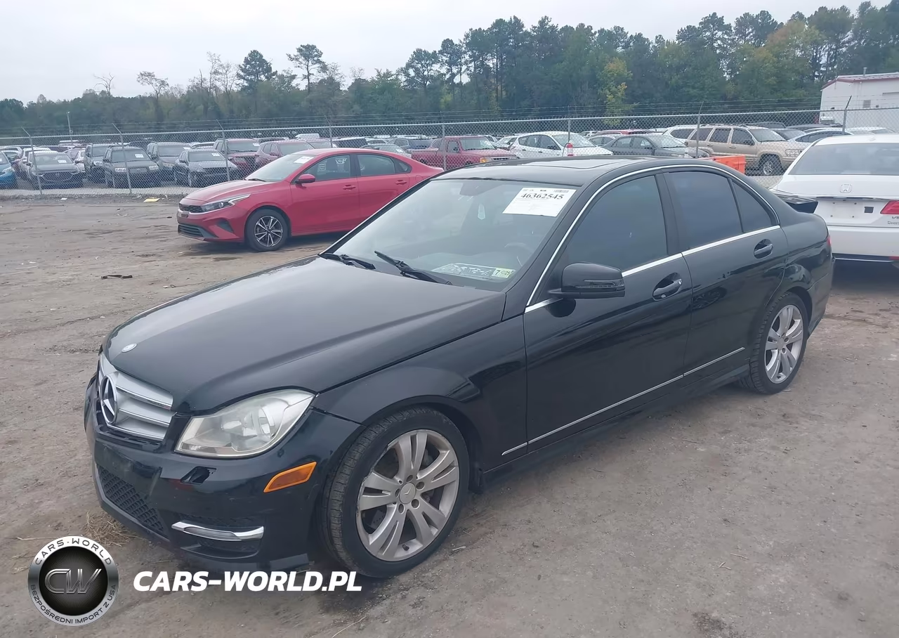 2013 Mercedes-Benz C 300 Sport 4Matic VIN:WDDGF8AB6DG074683 - 2