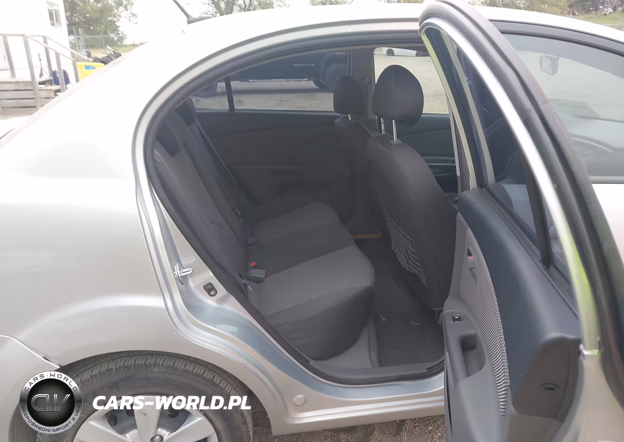 2009 Kia Rio Lx VIN:KNADE223096550621 - 8