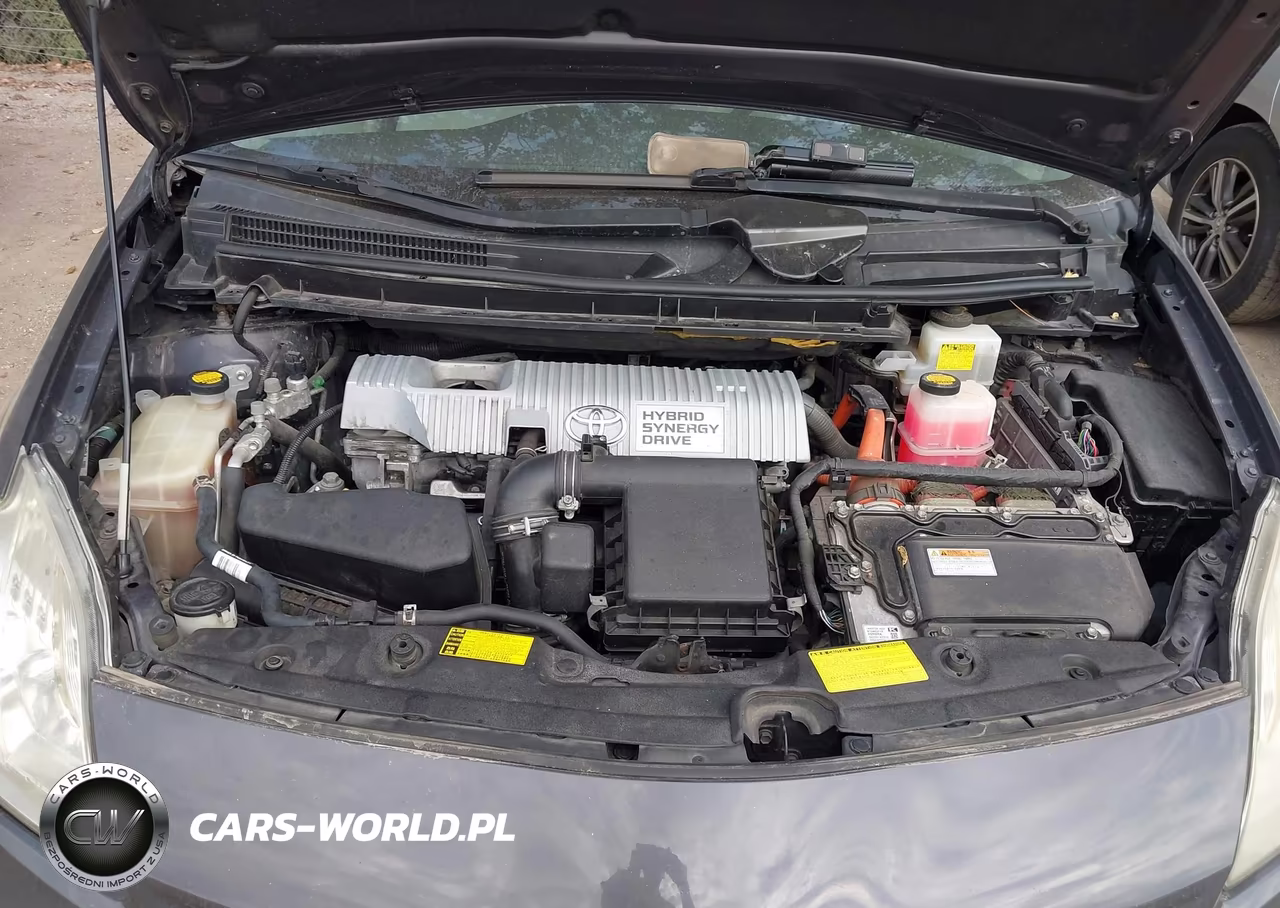 2013 Toyota Prius Two VIN:JTDKN3DU7D5653703 - 10
