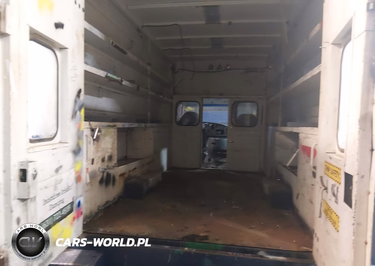 2004 Ford E-350 Cutaway Standard VIN:1FDWE35L74HA98849 - 11
