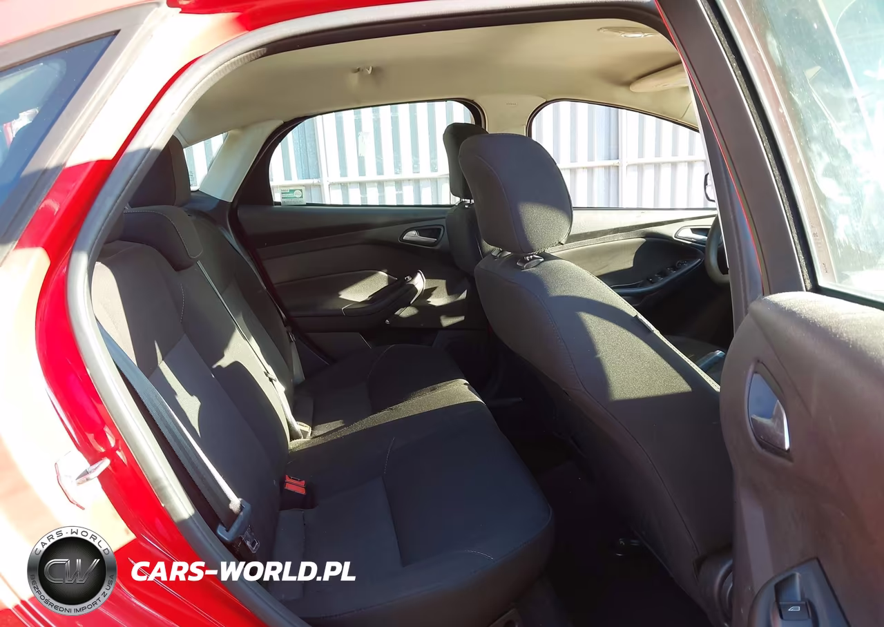 2017 Ford Focus Se VIN:1FADP3FE9HL322881 - 8