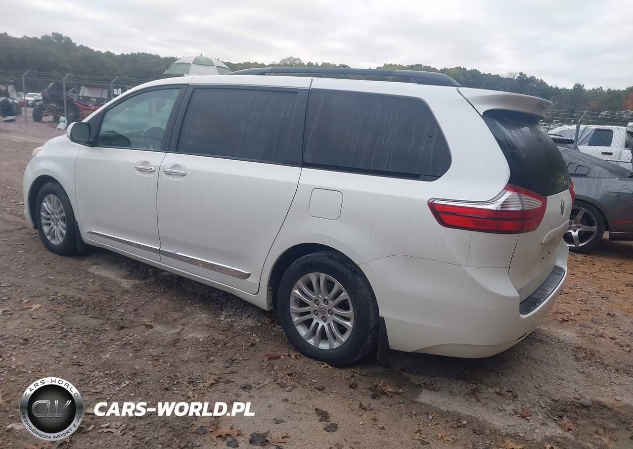 2015 Toyota Sienna Xle 8 Passenger VIN:5TDYK3DC3FS639966 - 3