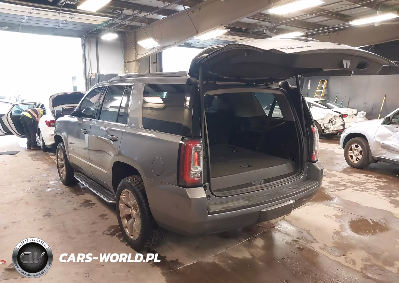 2019 GMC Yukon Sle VIN:1GKS2AKC2KR249371 - 3