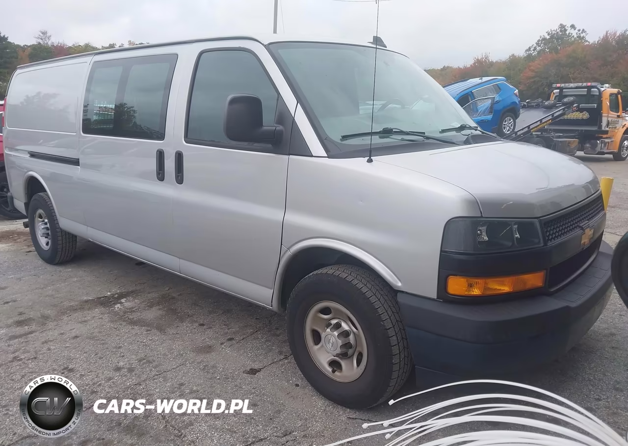 2018 Chevrolet Express 3500 Work Van VIN:1GCZGHFP0J1335230 - 1